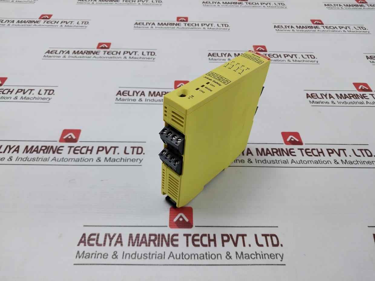 Abb 2Tla010052R0400 Sentry Ssr32 Safety Relay 0.5S Ip20