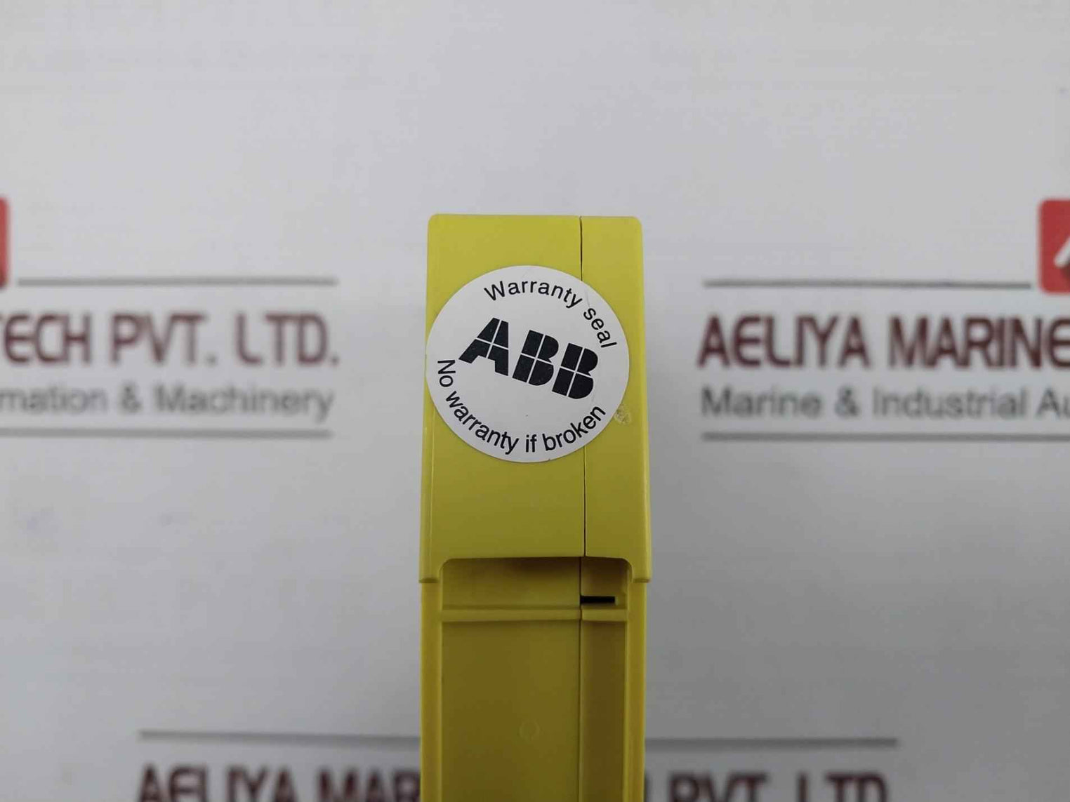 Abb 2Tla010052R0400 Sentry Ssr32 Safety Relay 0.5S Ip20