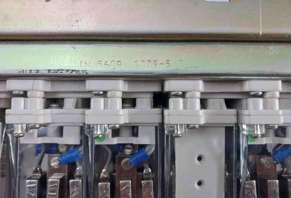Abb 3-ph High Impedance Diff Relay 110V Dc In 7417 3001-cb (Incomplete)