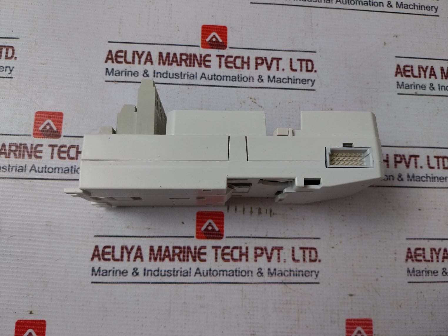 Abb 3Bse013230R1 S800 I/O Compact Mtu Module Termination Unit 50V Tu810V1