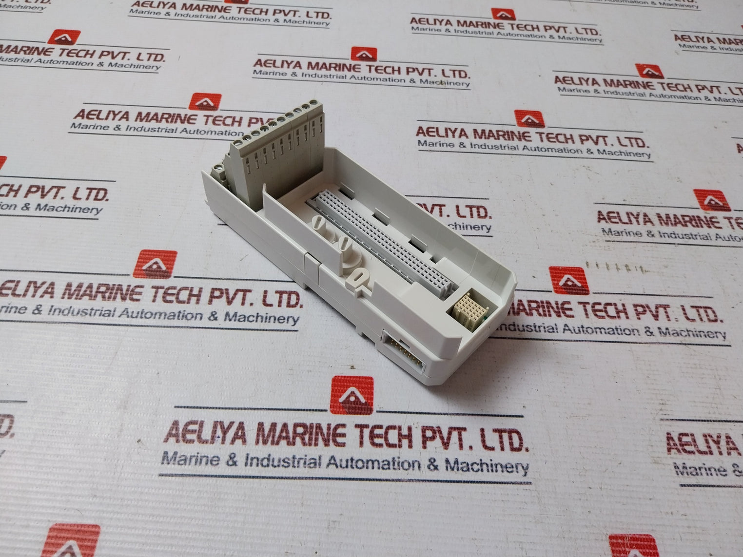 Abb 3Bse013230R1 S800 I/O Compact Mtu Module Termination Unit 50V Tu810V1