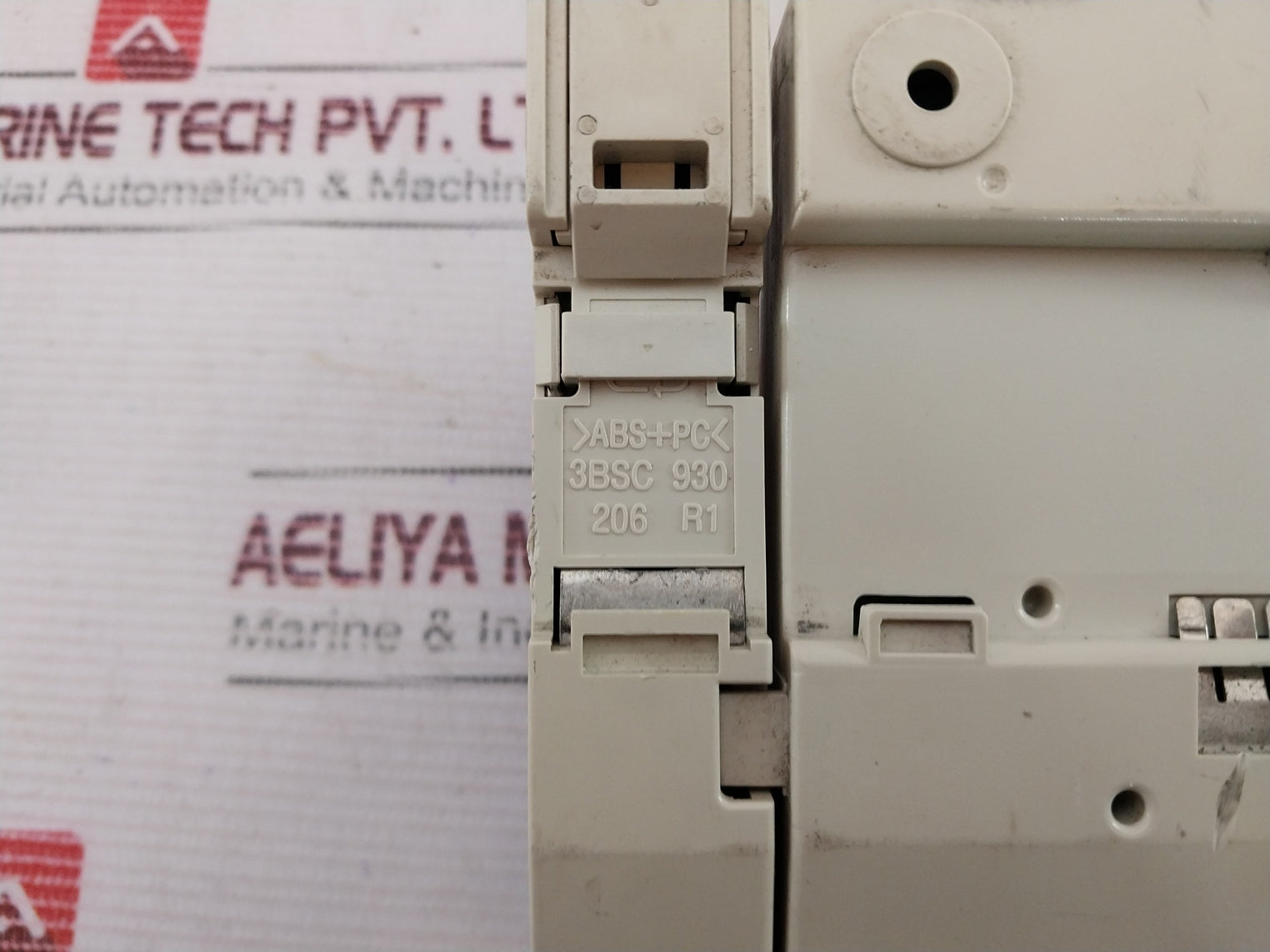 Abb 3Bse013234R1 Extended Module Termination Unit Tu830V1