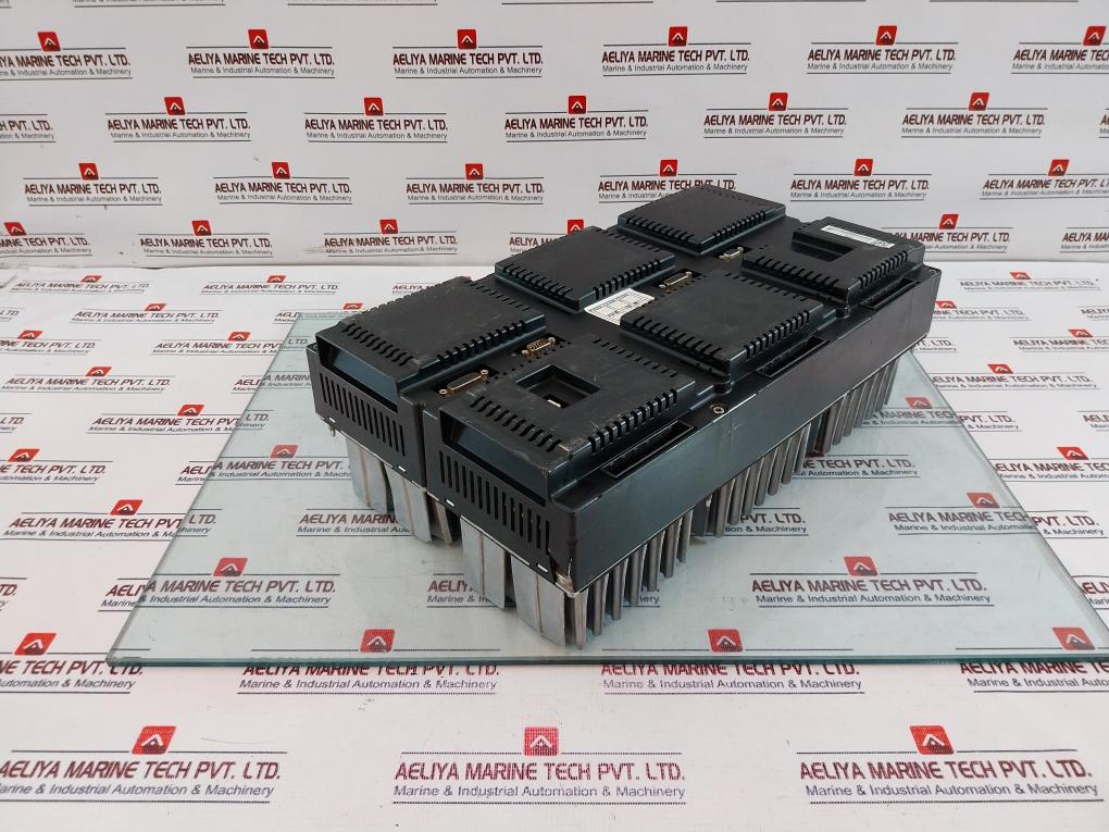 ABB 3HAC025338-006 Main Servo Drive Unit D6 3W 3V