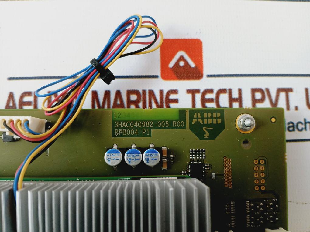 ABB 3HAC040982-005 R00 Printed Circuit Board