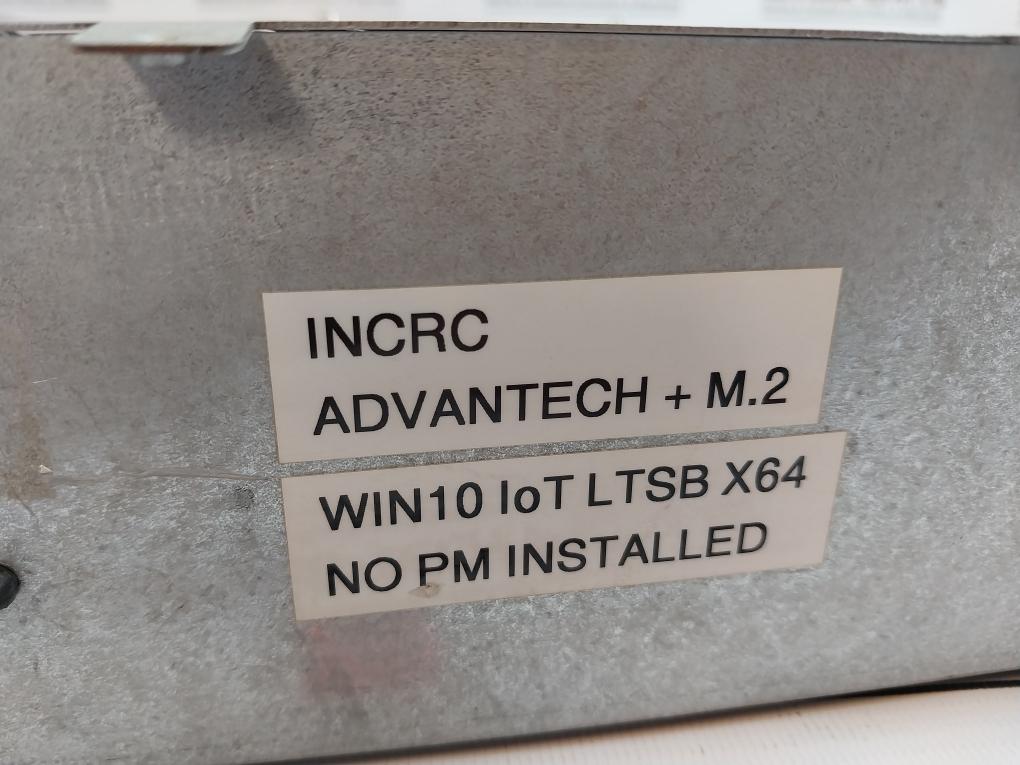 ABB DSQC1036 3HAC058696-001 R01 Robot Computer Unit