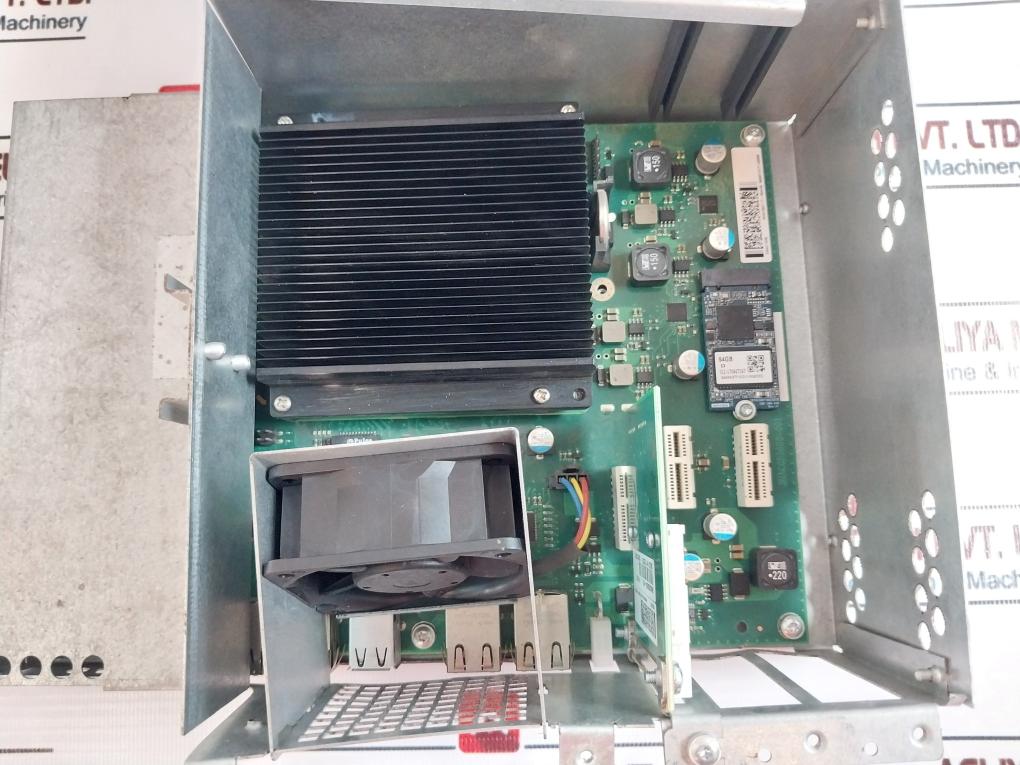 ABB DSQC1036 3HAC058696-001 R01 Robot Computer Unit