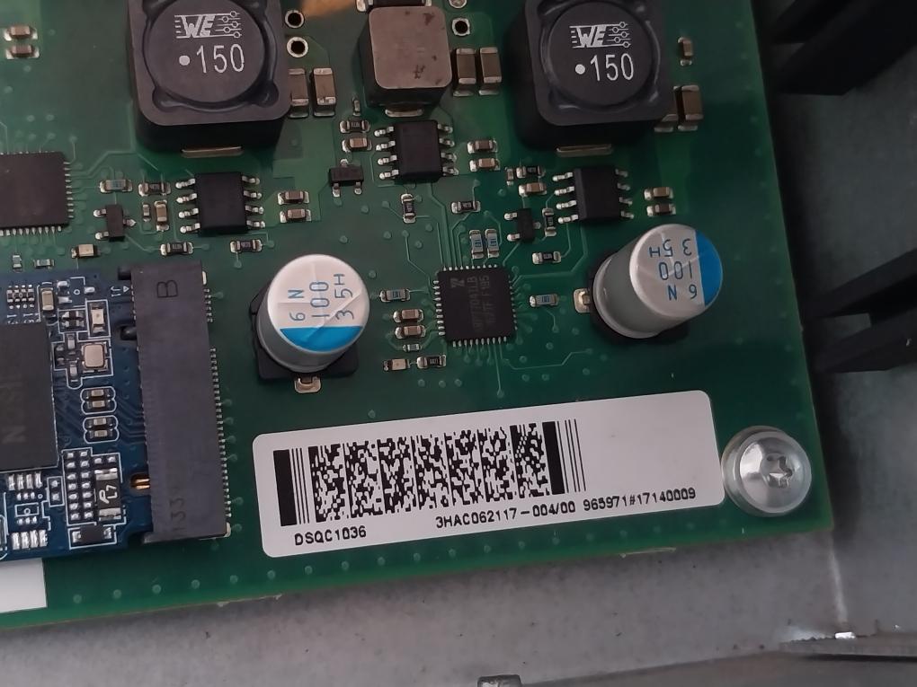 ABB DSQC1036 3HAC058696-001 R01 Robot Computer Unit