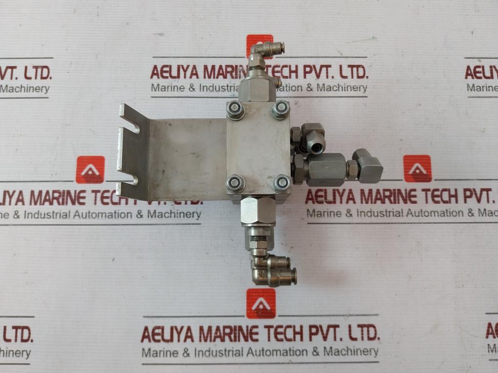 Abb 3Hnm 09704-1 Cleaning Module