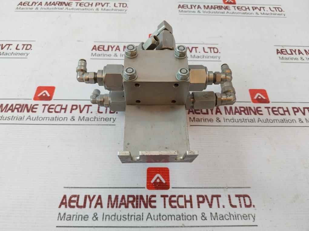Abb 3Hnm 09704-1 Cleaning Module
