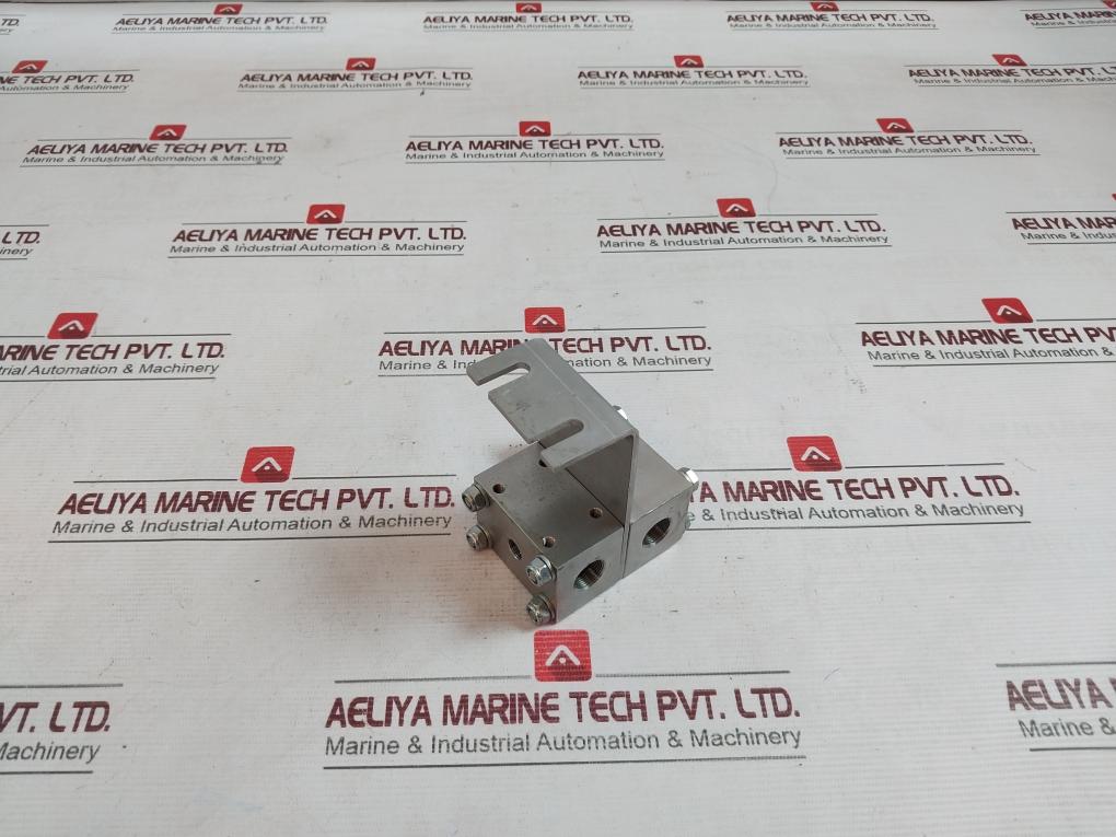Abb 3Hnm 09704-1 Cleaning Unit Valve Manifold Module