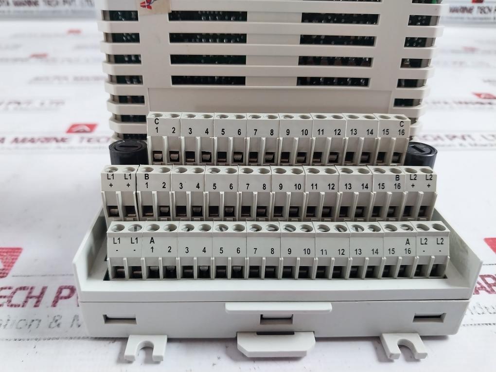 Abb 3bse013234r1 Extended Module Termination Unit W/ 3bse008516r1 Analog Input