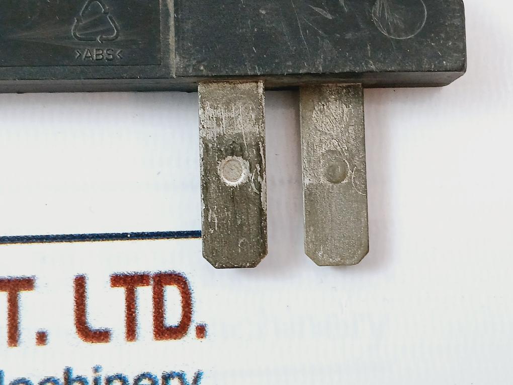 Abb 3hab8859-1/01b Dc-buss Bar Connecting Strip