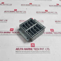 Abb 64674731 Multi Pole Fuse Holder Insulating Support Pa 6/66
