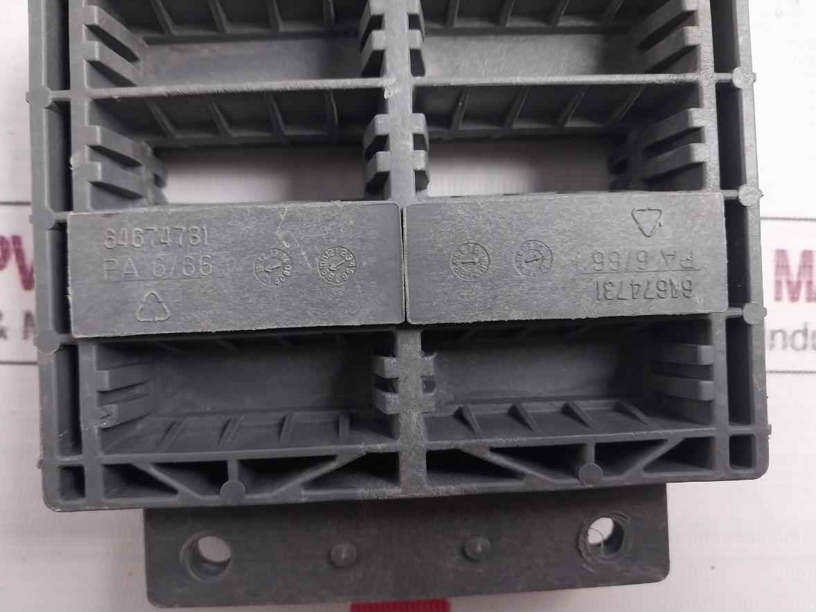 Abb 64674731 Multi Pole Fuse Holder Insulating Support Pa 6/66
