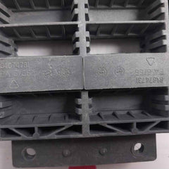 Abb 64674731 Multi Pole Fuse Holder Insulating Support Pa 6/66