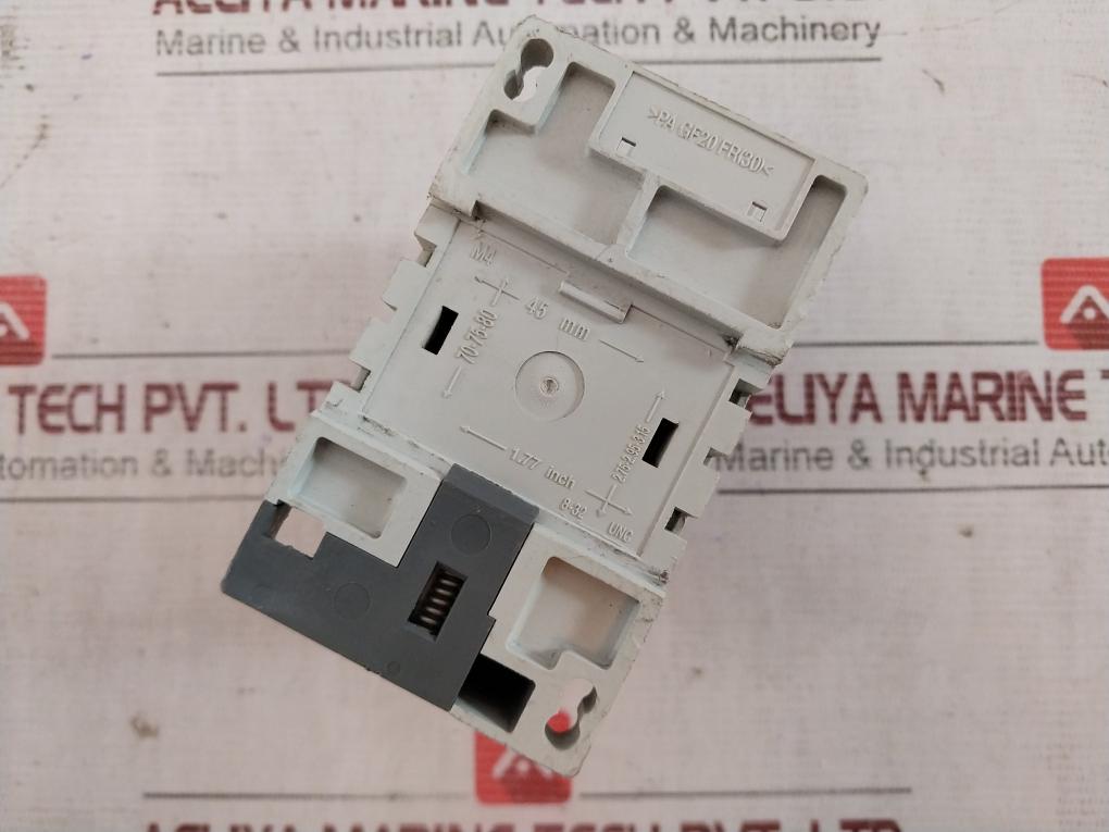 Abb A26-30-10 Contactor Relay 110-120V 60Hz A600 P300 A005135 R84