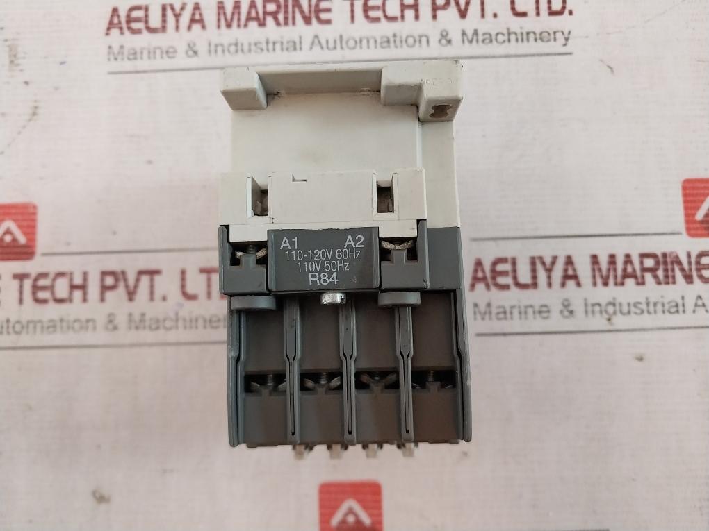 Abb A26-30-10 Contactor Relay 110-120V 60Hz A600 P300 A005135 R84