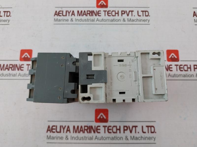 Abb A30-30-10 Contactor 600V Ac A005135 Iec 60947-4-1 A600 P300