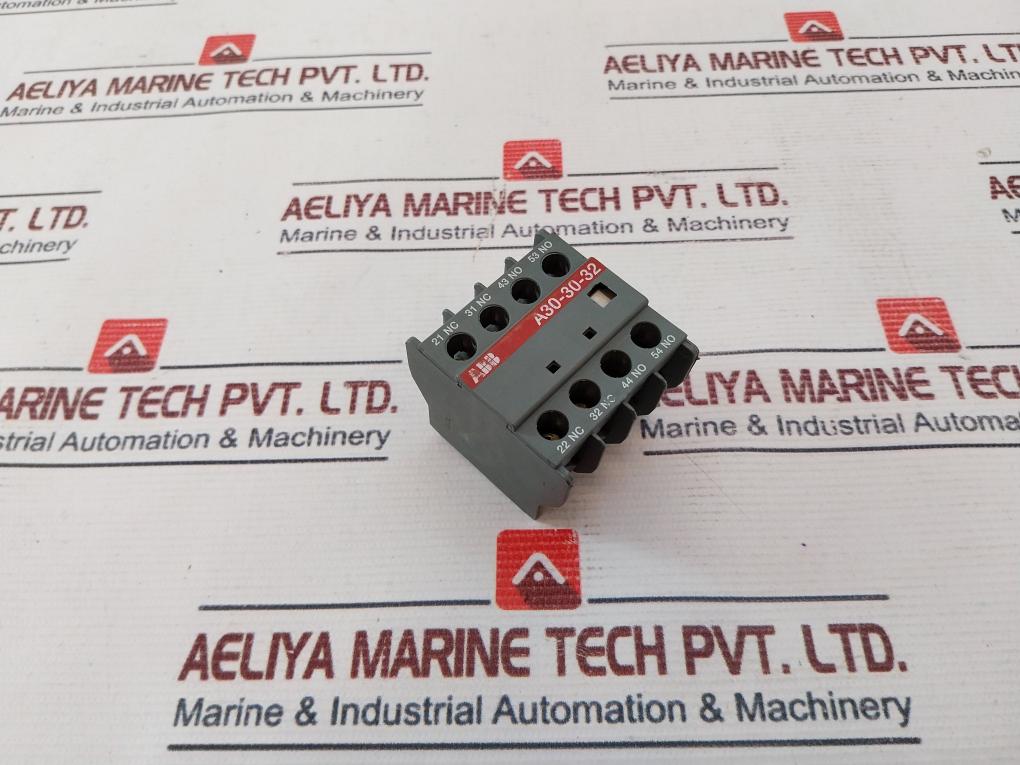 Abb A30-30-32 Auxiliary Contact Block