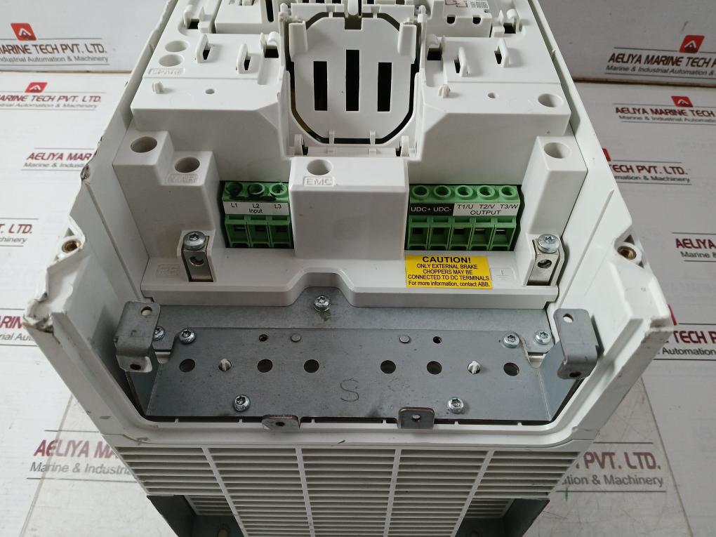 Abb Ach580-31-07A6-4 Wall-mounted Ultra-low Harmonic Drive Afb1224Ehe Ip21 2A