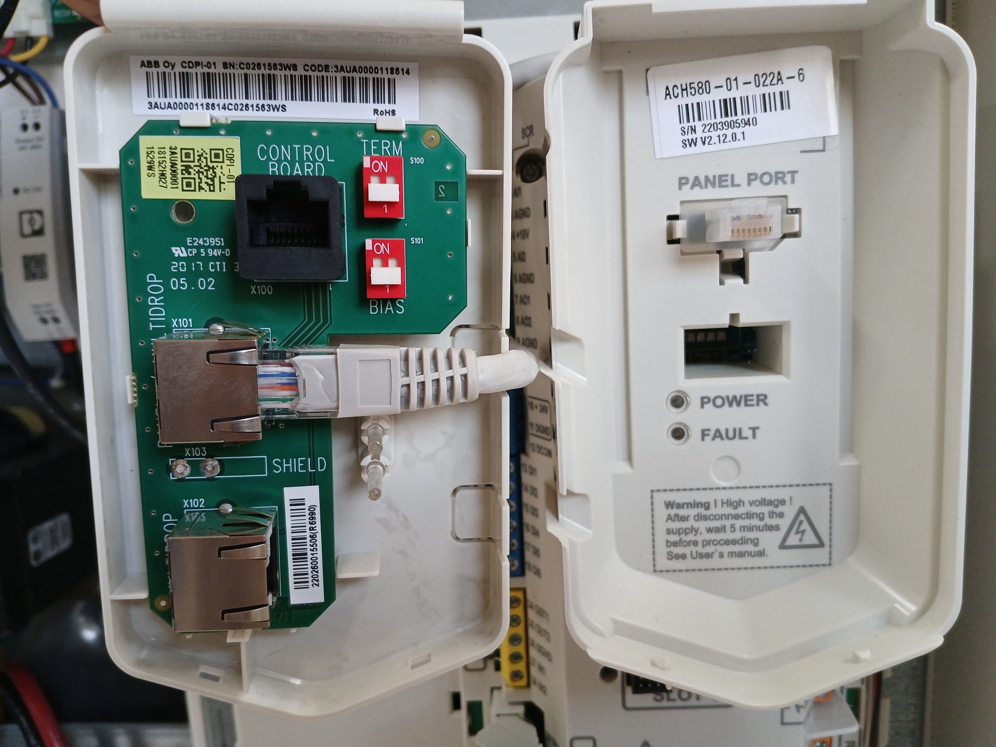 Abb Ach580-pdr-022A-6+B058 Vfd (Variable Frequency Drive) 600Vac 22A 50/60Hz