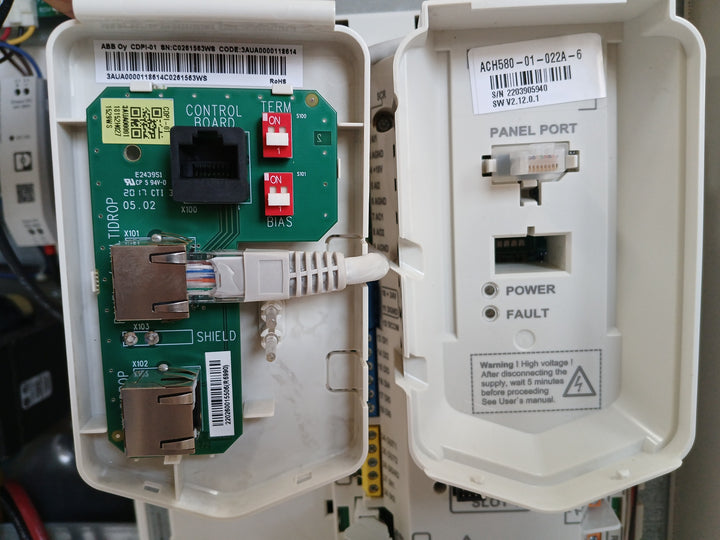 Abb Ach580-pdr-022A-6+B058 Vfd (Variable Frequency Drive) 600Vac 22A 50/60Hz
