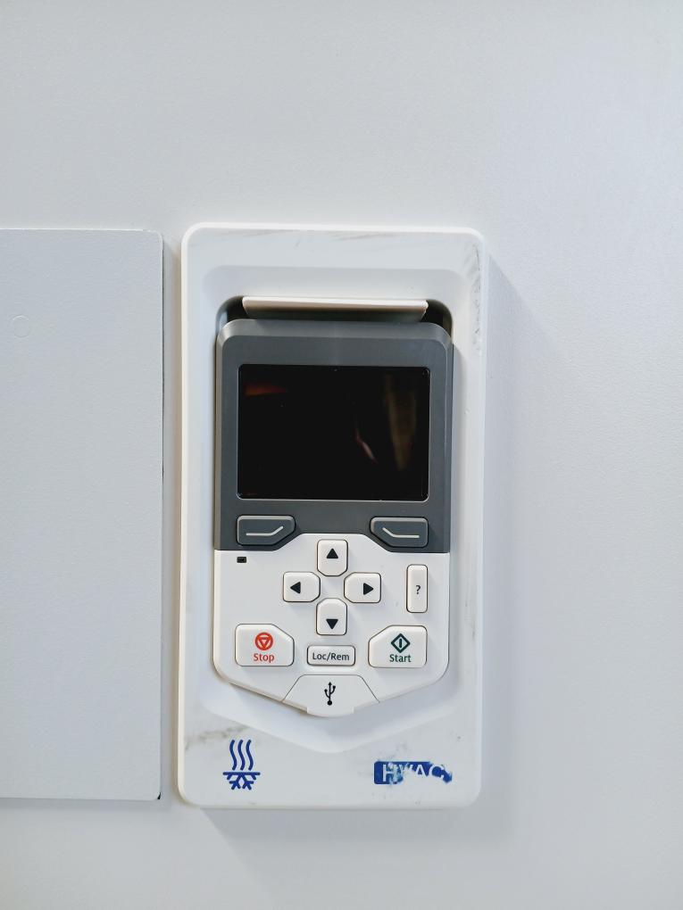 Abb Ach580-pdr-077A-4+B056+E213 Hvac Drive With Disconnect Us 250Vac