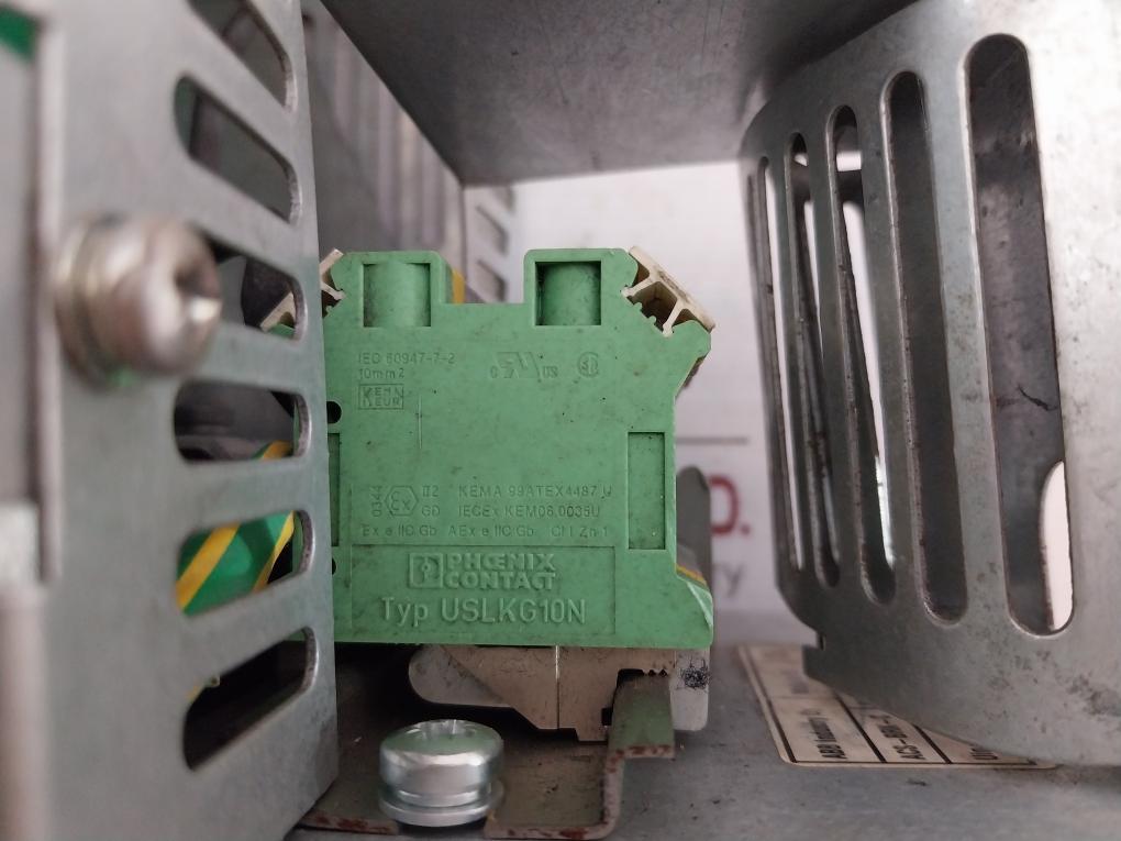 Abb Acs-brk-c Brake Chopper 64078372 Uslkg10N 200-850Vdc 2Kw/12Kw 10Mm2