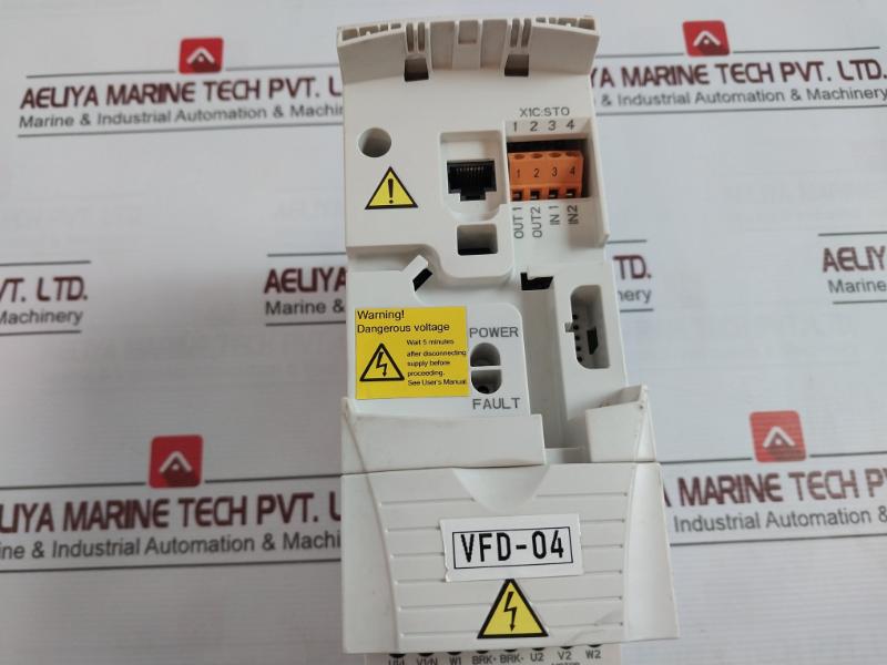 Abb Acs355-03E-02A4-4 Frequency Converter 3Aua0000058184 400V/480V 4.1A/3.4A