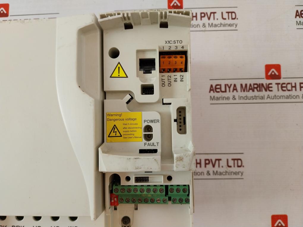 Abb Acs355-03E-31A0-4 Variable Frequency Drive 3Aua0000058193 15Kw R4 52A/43A