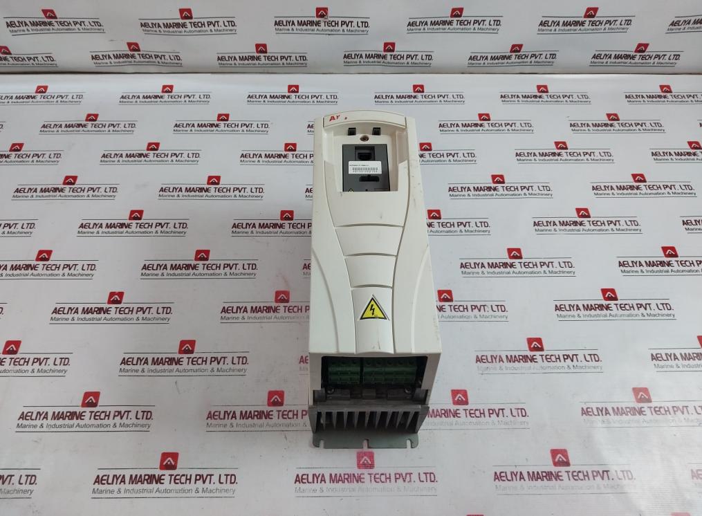 Abb Acs550-01-05A4-4 Frequency Converter 2.2Kw Input 380-480V 5.4A Output 500Hz