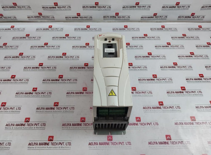 Abb Acs550-01-05A4-4 Frequency Converter 2.2Kw Input 380-480V 5.4A Output 500Hz