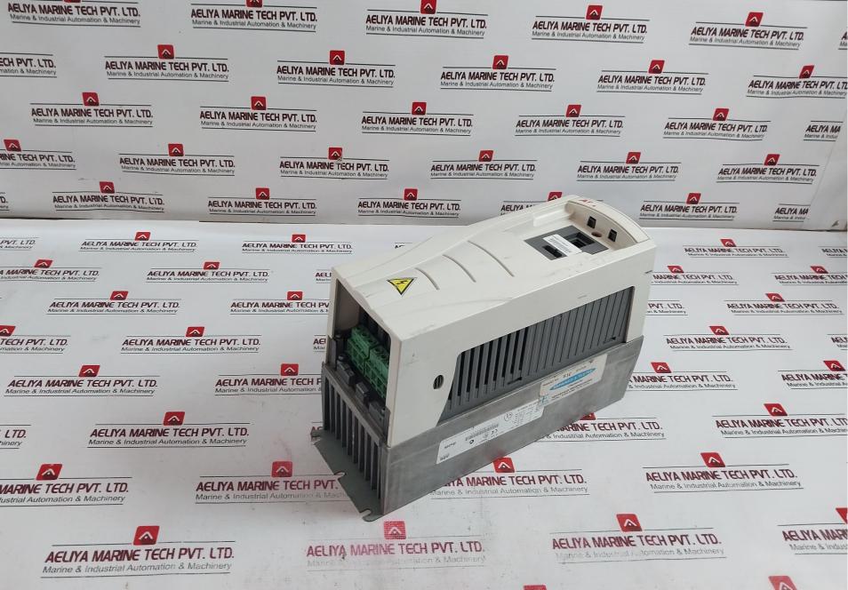 Abb Acs550-01-05A4-4 Frequency Converter 2.2Kw Input 380-480V 5.4A Output 500Hz