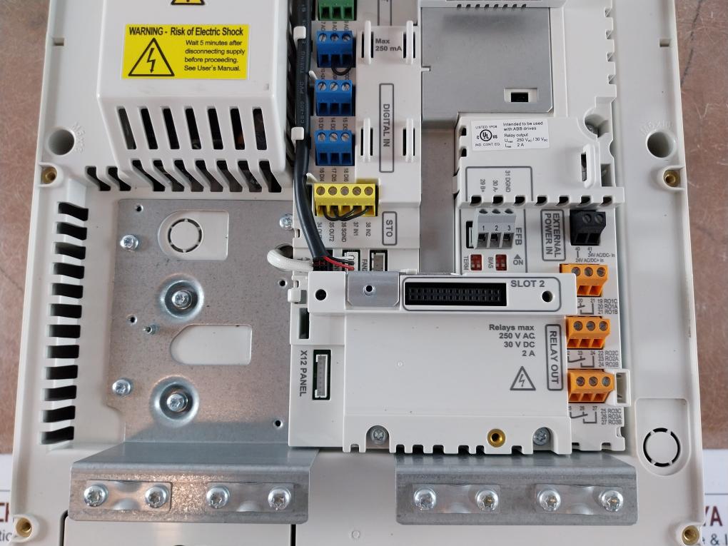 Abb Acs580-01-273A-2 Ac General Purpose Wall-mounted Drive W/ Dc Axial Fan