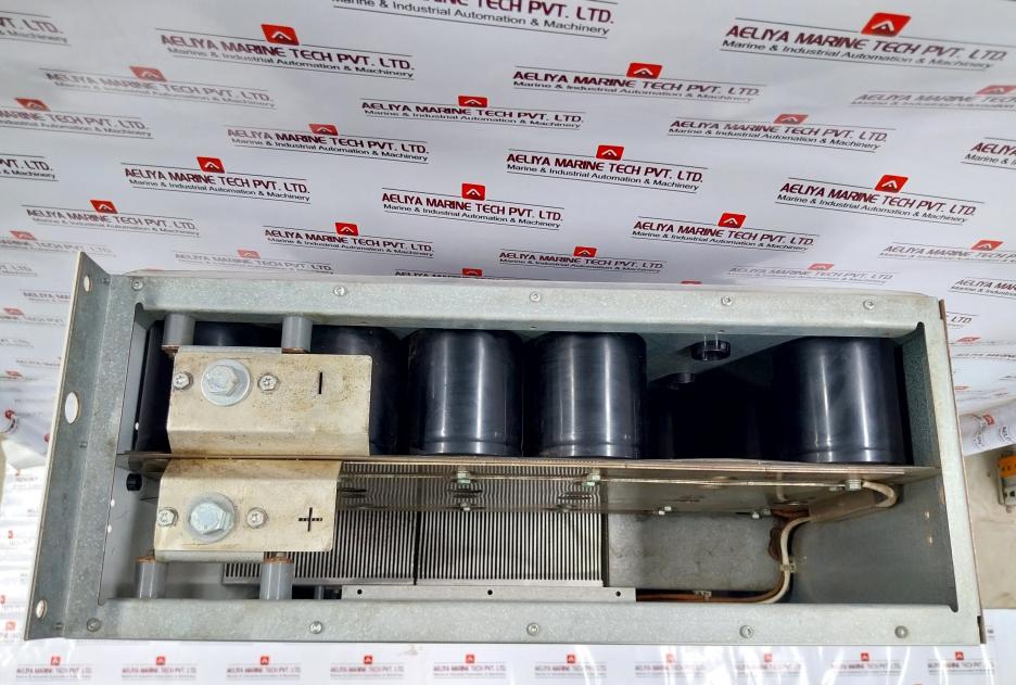 Abb Acs800-104-0400-5+C126 Inverter Drive Module 513-707 Vdc 546 Adc