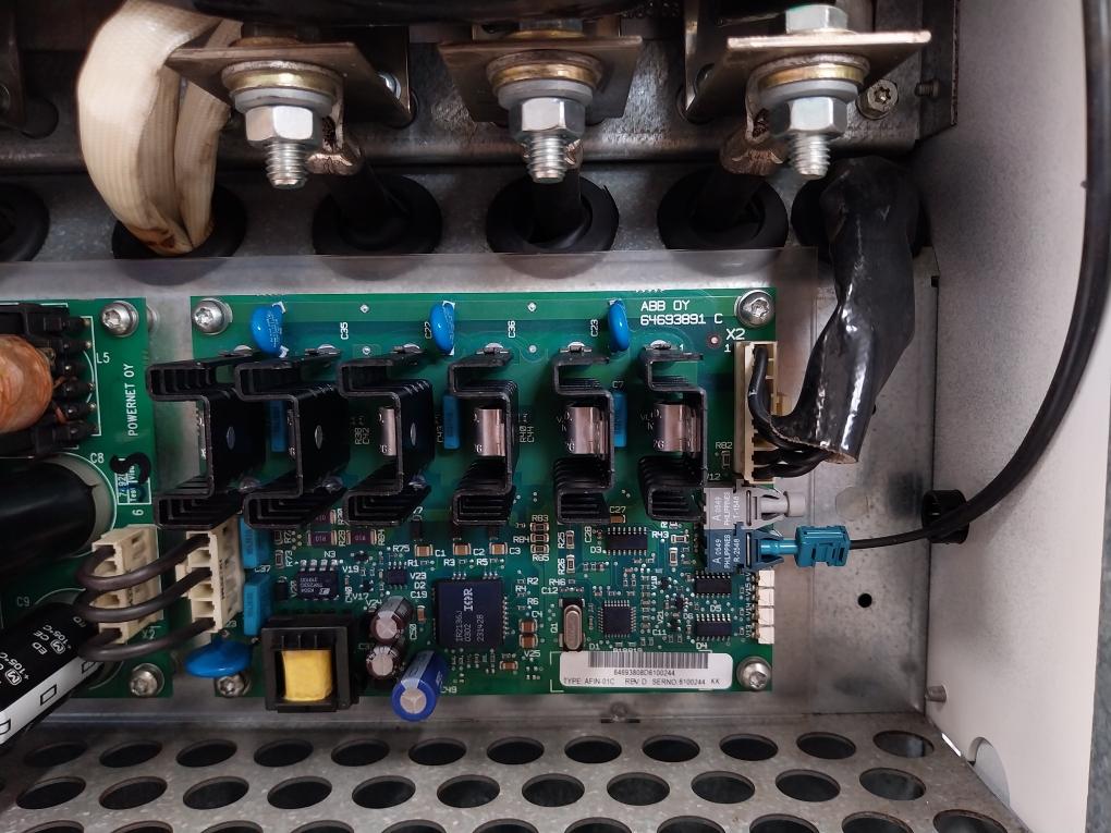 Abb Acs800-104-0400-5+C126 Inverter Drive Module 513-707 Vdc 546 Adc