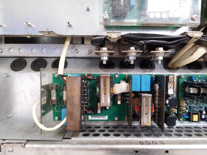 Abb Acs800-104-0400-5+C126 Inverter Drive Module 513-707 Vdc 546 Adc