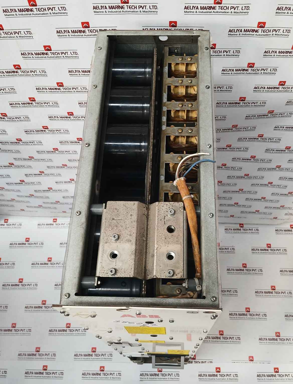 Abb Acs800-104-0440-7+e205+q950+v991 Frequency Drive 709–976 Vdc 458 Adc