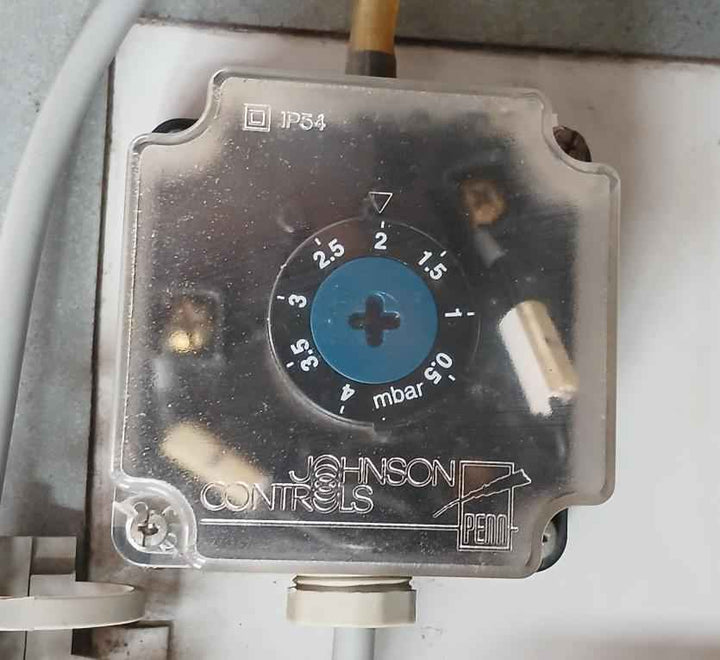 Abb Acs800-104-0440-7+e205+q950+v991 Frequency Drive 709–976 Vdc 458 Adc