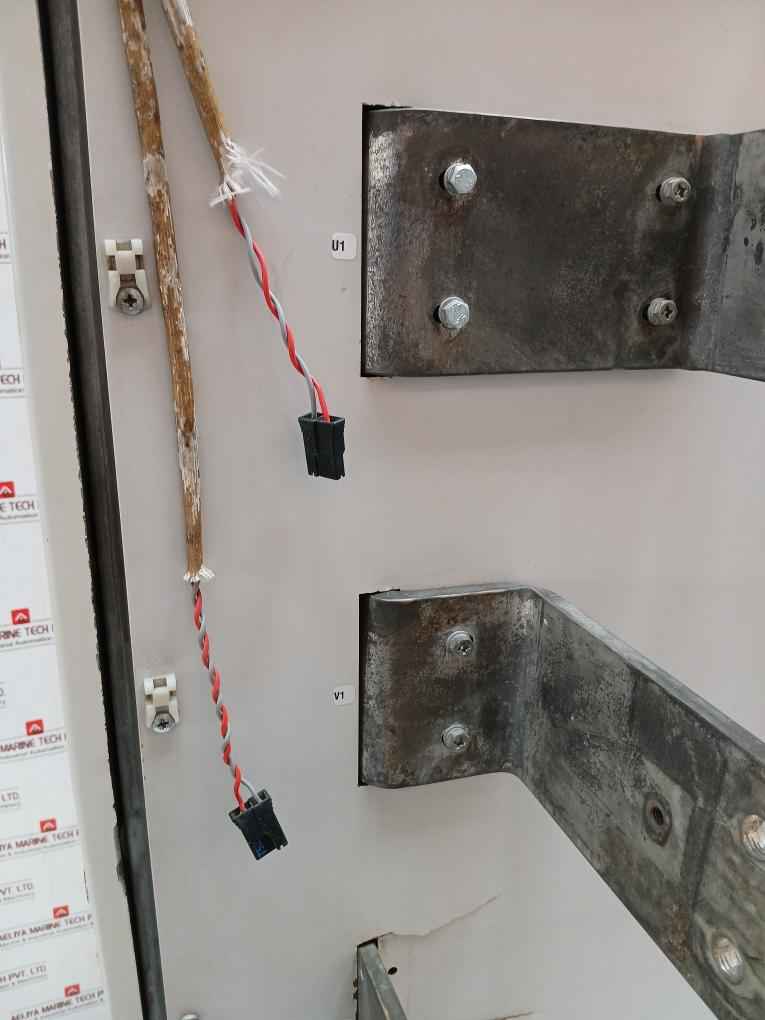 Abb Acs800-104-0440-7+e205+q950+v991 Frequency Drive 709–976 Vdc 458 Adc