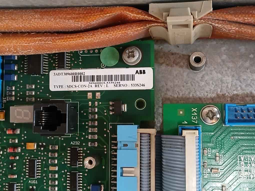 Abb Acs800-104-0440-7+e205+q950+v991 Frequency Drive 709–976 Vdc 458 Adc