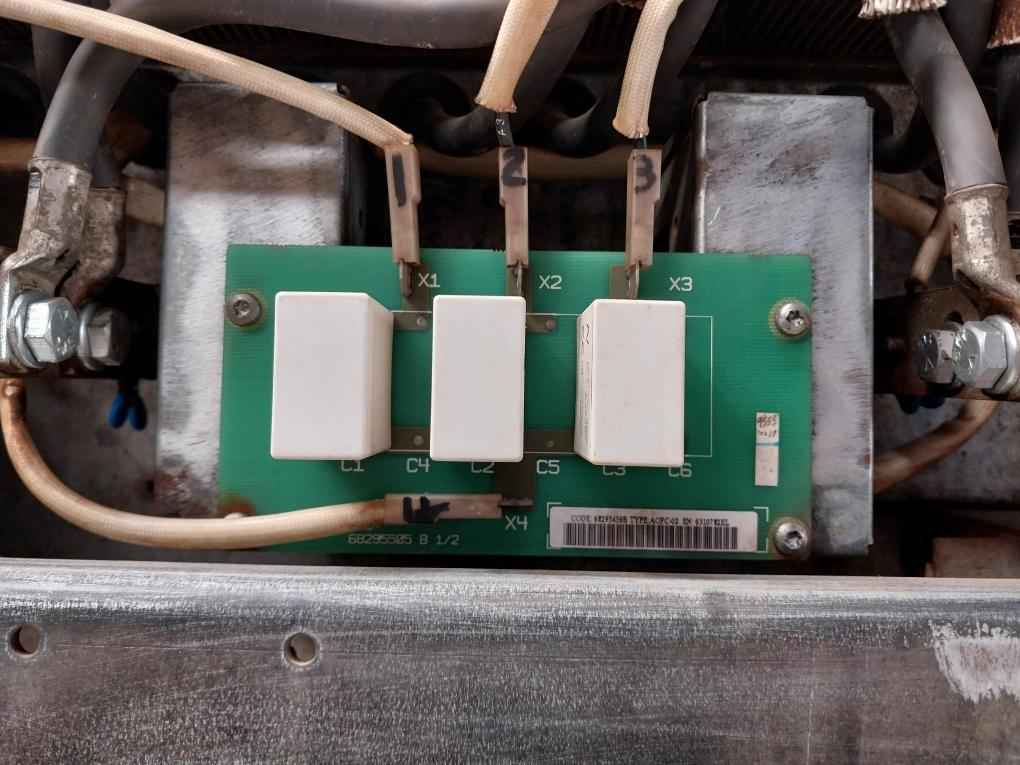 Abb Acs800-104-0580-7+E205 Inverter Drive Module Aofc-02, Aint-14C, Apow-01C