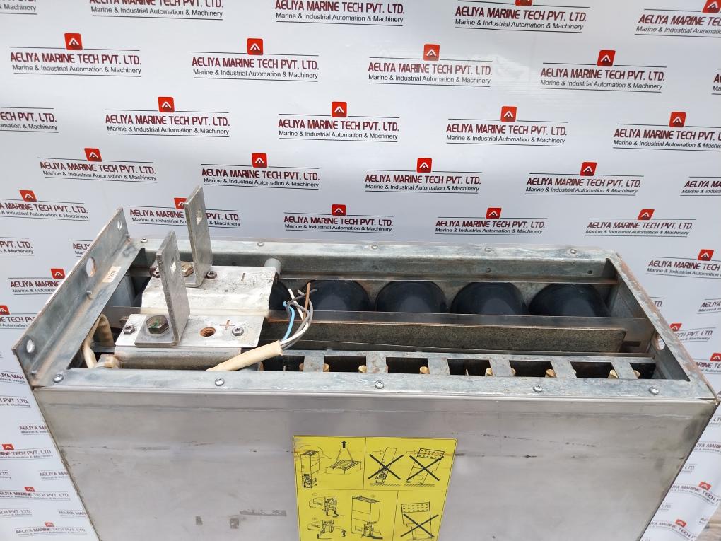 Abb Acs800-104-0580-7+E205+V991 Inverter Drive Module 583Adc 709-976Vdc 0-300Hz