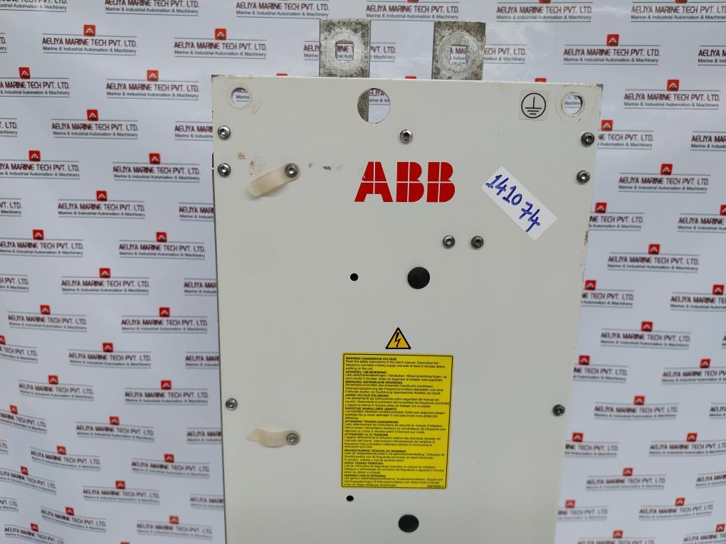 Abb Acs800-104-0580-7+E205+V991 Inverter Drive Module 583Adc 709-976Vdc 0-300Hz