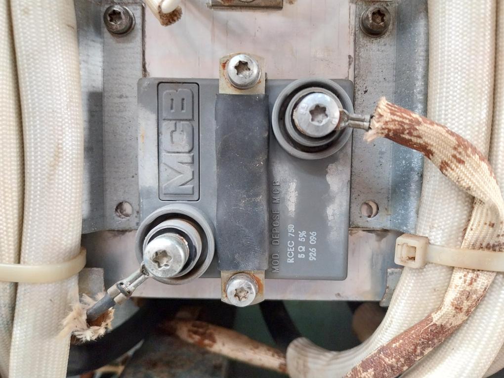 Abb Acs800-104-0580-7+E205+V991 Inverter Drive Module 68685192 Atmb-01C Rev B