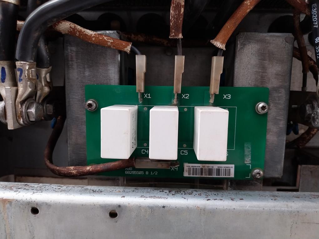 Abb Acs800-104-0580-7+E205+V991 Inverter Drive Module 68685192 Ip00