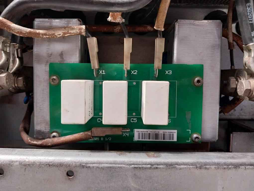 Abb Acs800-104-0580-7+E205+V991 Inverter Drive Module 68685192 Ip00 Aofc-02