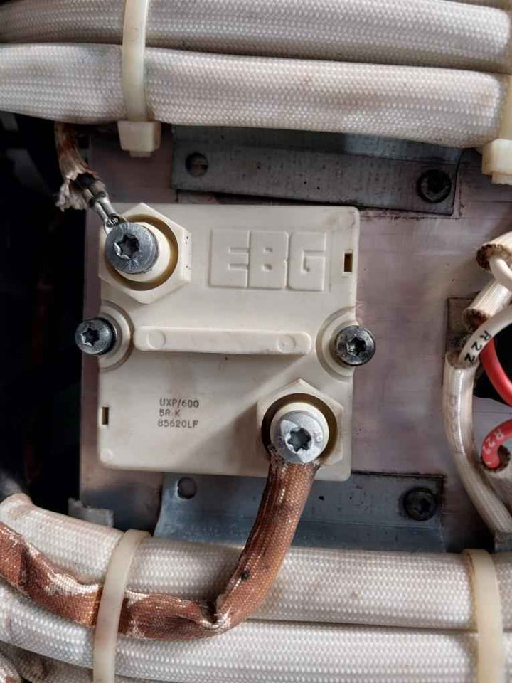 Abb Acs800-104-0580-7+E205+V991 Inverter Drive Module 68685192 Ip00 Aofc-02