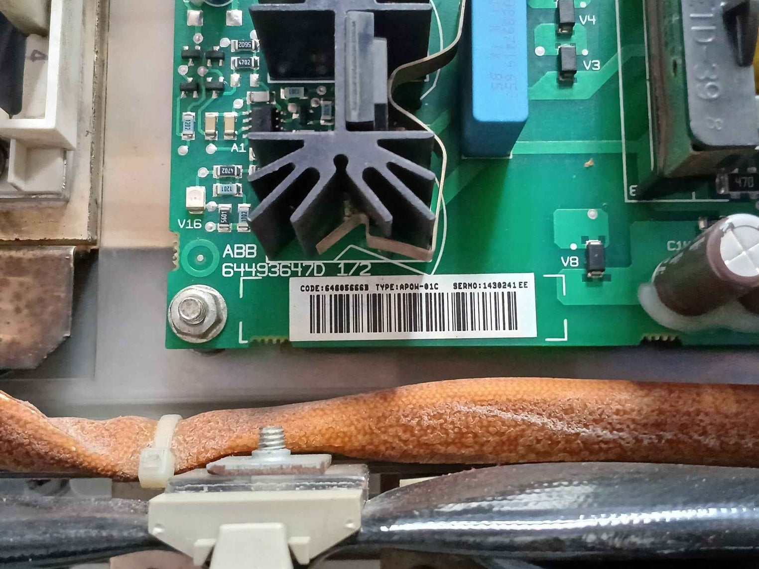 Abb Acs800-104-0580-7+e205+q950+v991 Inverter Drive Module 0–690vac 486a 0–300hz