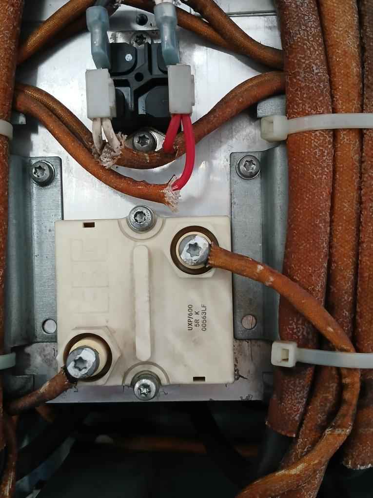 Abb Acs800-104-0580-7+e205+v991 Industrial Inverter Drive 0–690 Vac 486a 0–300hz